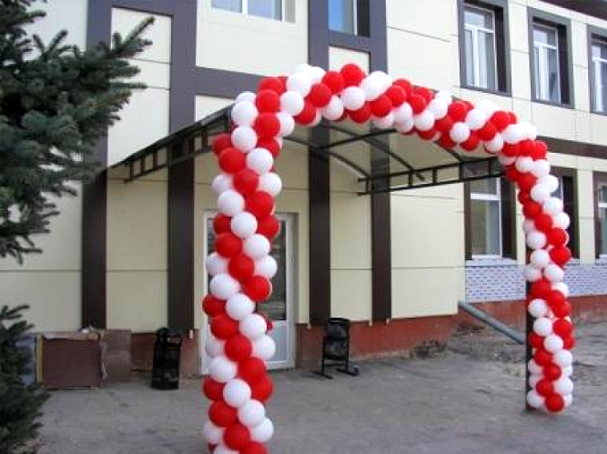 Изготовление и монтаж навесов и козырьков в Харькове